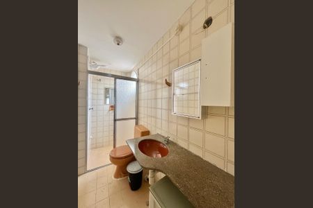 Banheiro de apartamento à venda com 1 quarto, 39m² em Botafogo, Campinas