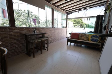 Apartamento à venda com 144m², 3 quartos e 2 vagasCobertura