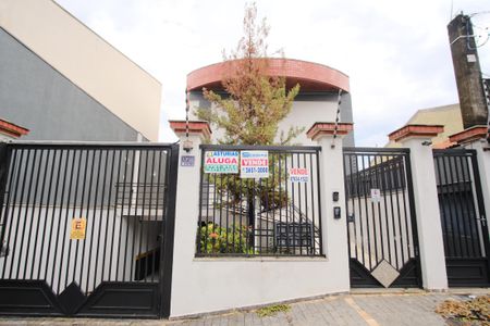 Casa à venda com 130m², 3 quartos e 2 vagasFachada