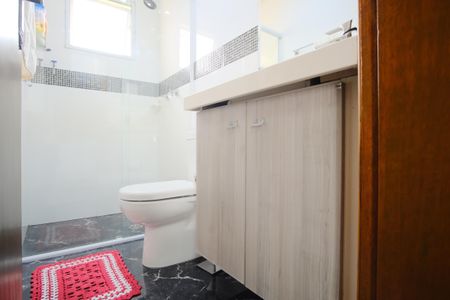 Casa à venda com 130m², 3 quartos e 2 vagasBanheiro da Suíte