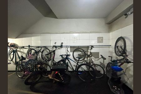 Apartamento à venda com 96m², 2 quartos e 1 vaga Apartamento à venda com 96m², 2 quartos e 1 vagaBicicletário