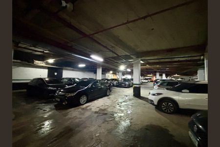 Apartamento à venda com 96m², 2 quartos e 1 vaga Apartamento à venda com 96m², 2 quartos e 1 vagaGaragem