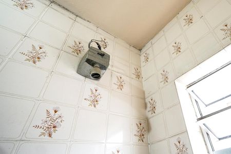 Casa à venda com 150m², 3 quartos e 2 vagas Casa à venda com 150m², 3 quartos e 2 vagasChuveiro