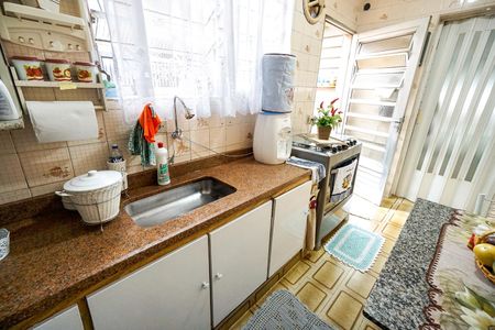 Casa à venda com 150m², 3 quartos e 2 vagas Casa à venda com 150m², 3 quartos e 2 vagasPia