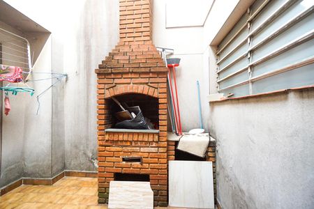 Casa à venda com 150m², 3 quartos e 2 vagas Casa à venda com 150m², 3 quartos e 2 vagasQuintal