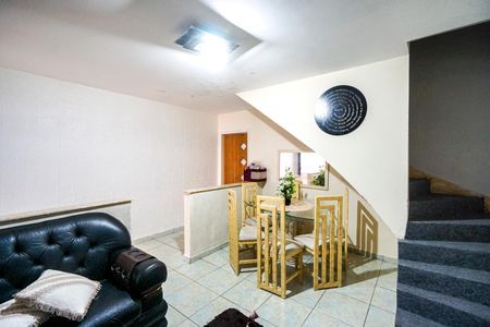 Casa à venda com 150m², 3 quartos e 2 vagas Casa à venda com 150m², 3 quartos e 2 vagasSala de estar