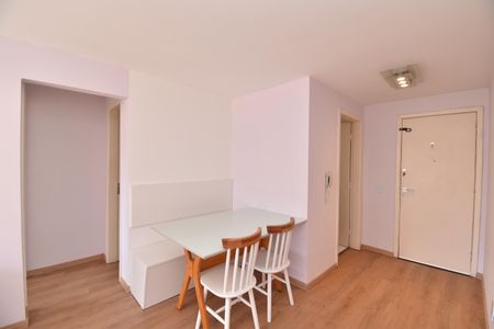 Sala de apartamento para alugar com 1 quarto, 45m² em Bigorrilho, Curitiba