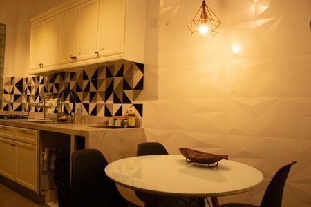 Apartamento à venda com 194m², 3 quartos e sem vagaCozinha