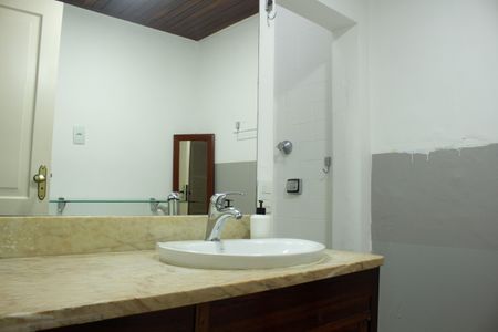 Apartamento à venda com 194m², 3 quartos e sem vagaBanheiro da Suíte