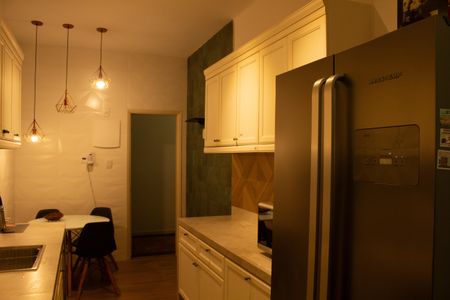Apartamento à venda com 194m², 3 quartos e sem vagaCozinha