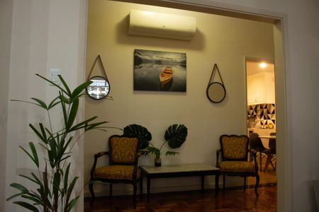 Corredor de apartamento à venda com 3 quartos, 194m² em Copacabana, Rio de Janeiro