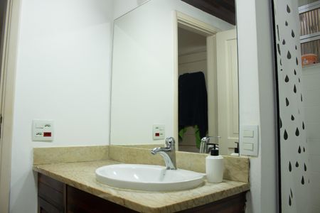 Apartamento à venda com 194m², 3 quartos e sem vagaBanheiro da Suíte