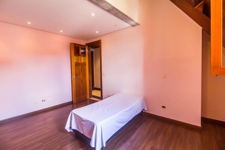 Casa de condomínio para alugar com 680m², 5 quartos e 8 vagasSuíte 3