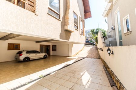 Casa de condomínio para alugar com 680m², 5 quartos e 8 vagasGaragem