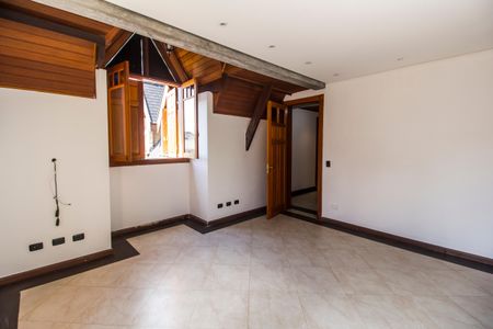 Casa de condomínio para alugar com 680m², 5 quartos e 8 vagasSuíte 2