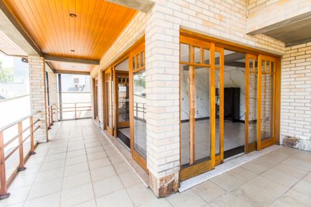 Casa de condomínio para alugar com 680m², 5 quartos e 8 vagasVaranda