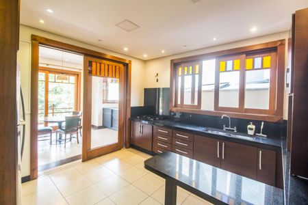 Casa de condomínio para alugar com 680m², 5 quartos e 8 vagasCozinha