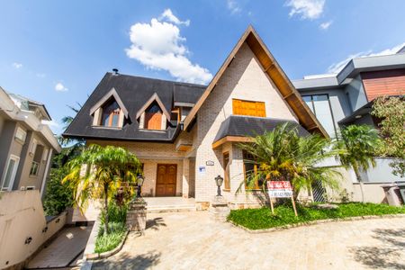 Casa de condomínio para alugar com 680m², 5 quartos e 8 vagasVista da Rua