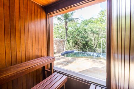 Casa de condomínio para alugar com 680m², 5 quartos e 8 vagasSaúna