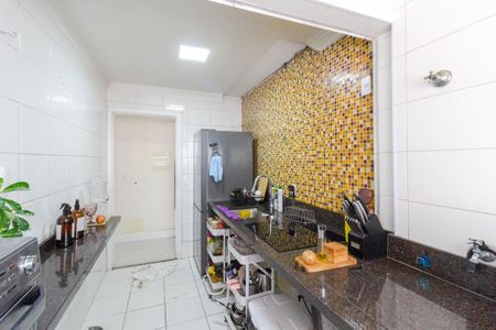 Apartamento à venda com 76m², 3 quartos e 2 vagasCozinha e Área de Serviço