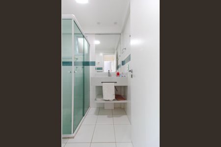 Apartamento à venda com 76m², 3 quartos e 2 vagasBanheiro social