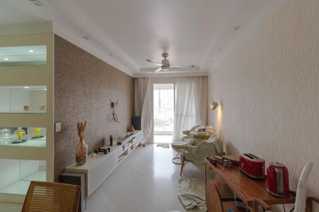 Sala de apartamento à venda com 3 quartos, 76m² em Vila Rosalia, Guarulhos