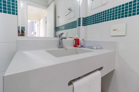 Apartamento à venda com 76m², 3 quartos e 2 vagasBanheiro social