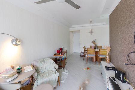 Sala de apartamento à venda com 3 quartos, 76m² em Vila Rosalia, Guarulhos