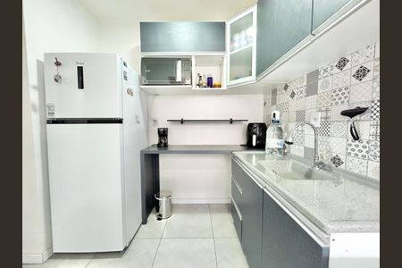 Apartamento à venda com 44m², 2 quartos e 1 vagaCozinha