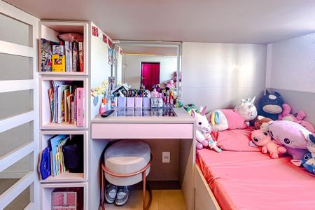 Apartamento à venda com 80m², 3 quartos e 2 vagasQuarto 2