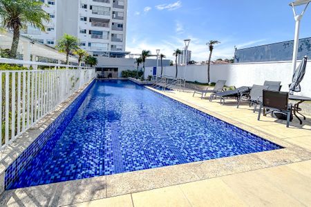 Apartamento à venda com 80m², 3 quartos e 2 vagasÁrea comum - Piscina