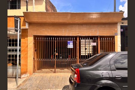 Casa para alugar com 70m², 2 quartos e 1 vaga Casa para alugar com 70m², 2 quartos e 1 vagaFachada