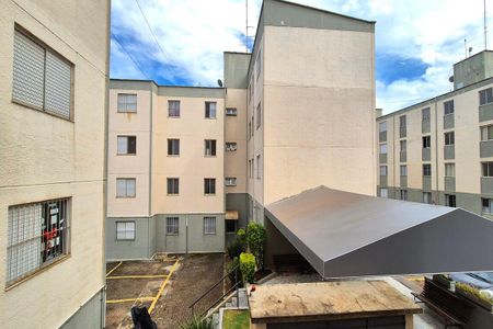 Vista da Sala de apartamento para alugar com 4 quartos, 80m² em Loteamento Parque São Martinho, Campinas