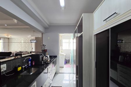 Apartamento à venda com 104m², 2 quartos e 2 vagasCozinha