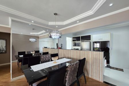 Apartamento à venda com 104m², 2 quartos e 2 vagasSala de jantar 