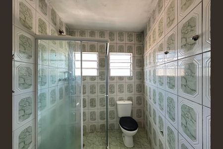 Banheiro de casa para alugar com 1 quarto, 38m² em Vila Boacava, São Paulo