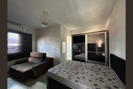 Sala/ Quarto de casa para alugar com 1 quarto, 38m² em Vila Boacava, São Paulo