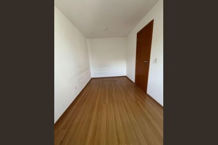Quarto de apartamento para alugar com 2 quartos, 60m² em Alcantara, São Gonçalo