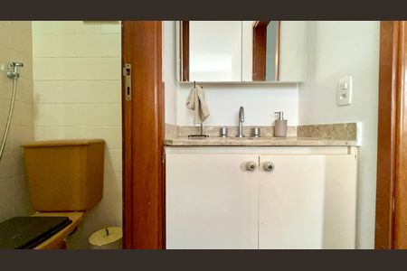 Apartamento à venda com 42m², 1 quarto e 1 vaga Apartamento à venda com 42m², 1 quarto e 1 vagaBanheiro