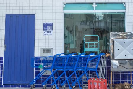 Casa à venda com 500m², 1 quarto e sem vaga