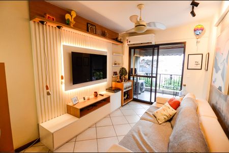 Apartamento para alugar com 70m², 2 quartos e 1 vagaSala