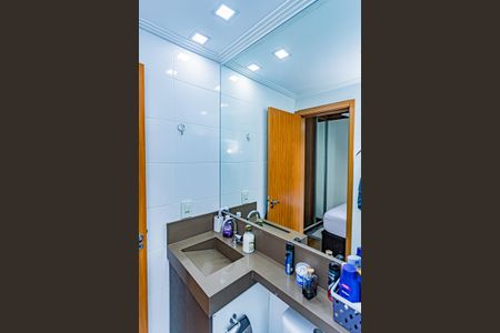 Apartamento à venda com 51m², 2 quartos e 1 vaga Apartamento à venda com 51m², 2 quartos e 1 vagaBanheiro suite