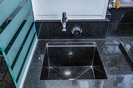 Apartamento à venda com 51m², 2 quartos e 1 vaga Apartamento à venda com 51m², 2 quartos e 1 vagaCozinha e Área de Serviço