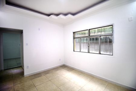 Sala de casa à venda com 2 quartos, 100m² em Cordovil, Rio de Janeiro