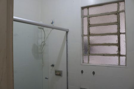 Apartamento para alugar com 70m², 2 quartos e sem vagaBanheiro
