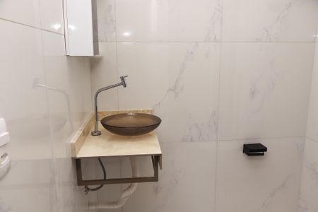 Casa de condomínio para alugar com 50m², 1 quarto e sem vagaBanheiro