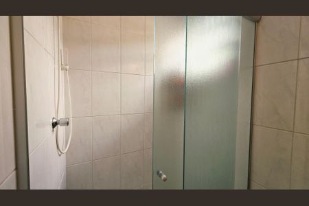 Casa à venda com 170m², 3 quartos e 3 vagas Casa à venda com 170m², 3 quartos e 3 vagasBanheiro