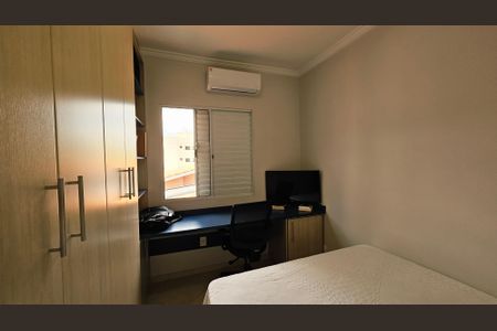 Casa à venda com 170m², 3 quartos e 3 vagas Casa à venda com 170m², 3 quartos e 3 vagasQuarto 2