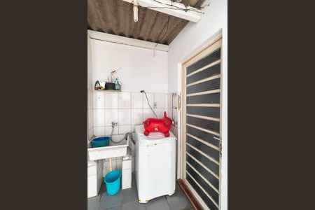 Casa à venda com 420m², 6 quartos e 2 vagasÁrea de serviço da casa 01