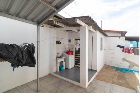 Casa à venda com 420m², 6 quartos e 2 vagasQuintal da casa 01